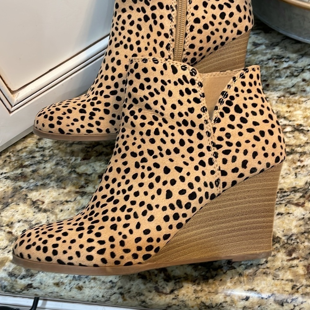 Soda Leopard Print Ankle Boots - Picture 14 of 14